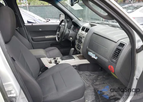 2012 Ford Escape Xlt z USA, uszkodzony, nr VIN 1FMCU9D75CKB66368